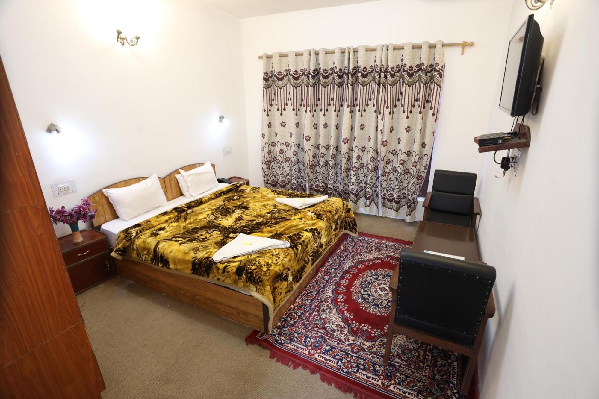 Hotel Jan Palace Leh Esterno foto